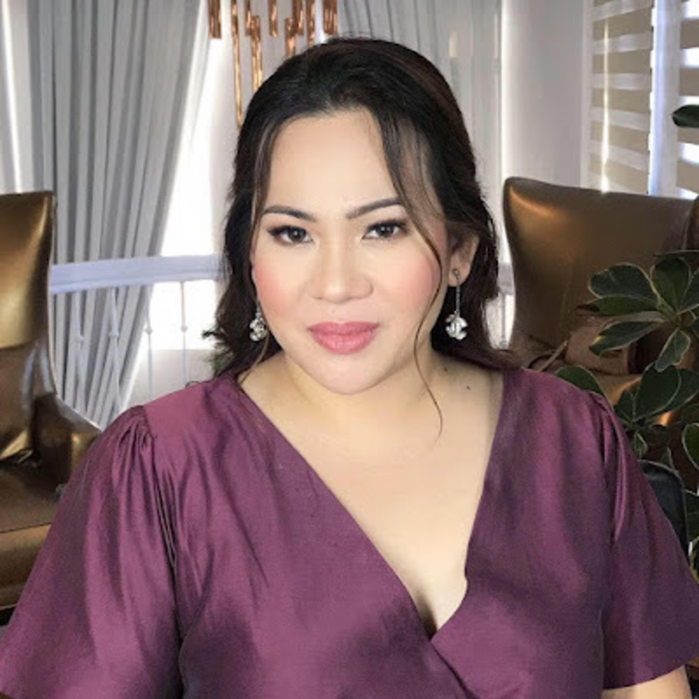 Meet your Posher, Nadine